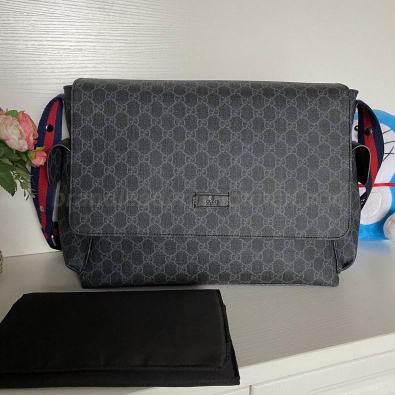 Gucci Handbags 212